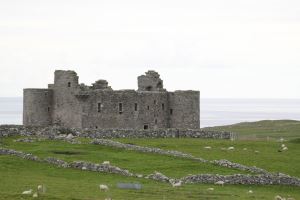 Muness Castle (1598) Unst